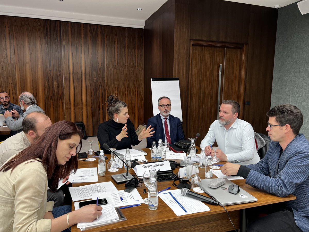 UNDP_Kosovo's tweet photo. A two-day Digital Development Workshop unites institutions, UN agencies, private sector, academia &amp; CSOs to refine key digital strategy documents. It fosters collaboration, validates findings &amp; identifies actions for inclusive, sustainable growth.🚀💡 https://t.co/YMmDNI8CW2