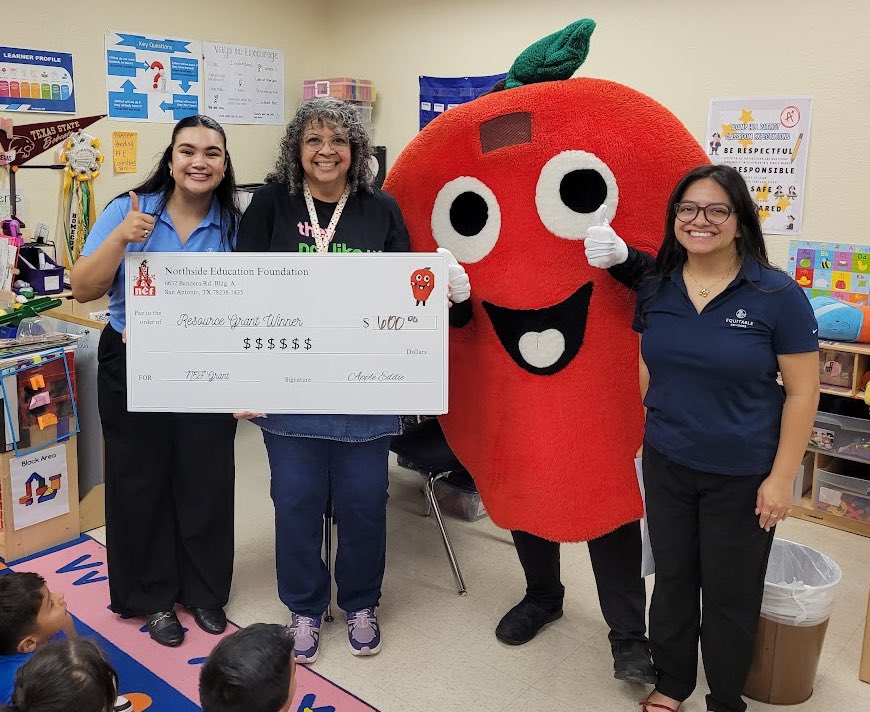 MelanieMuir6's tweet photo. Adams Hill ES! Pre-K team getting our grants today #nef #theynotlikeus #prekdontcare #nisd #adamshilles https://t.co/Aw5x4GLxN7