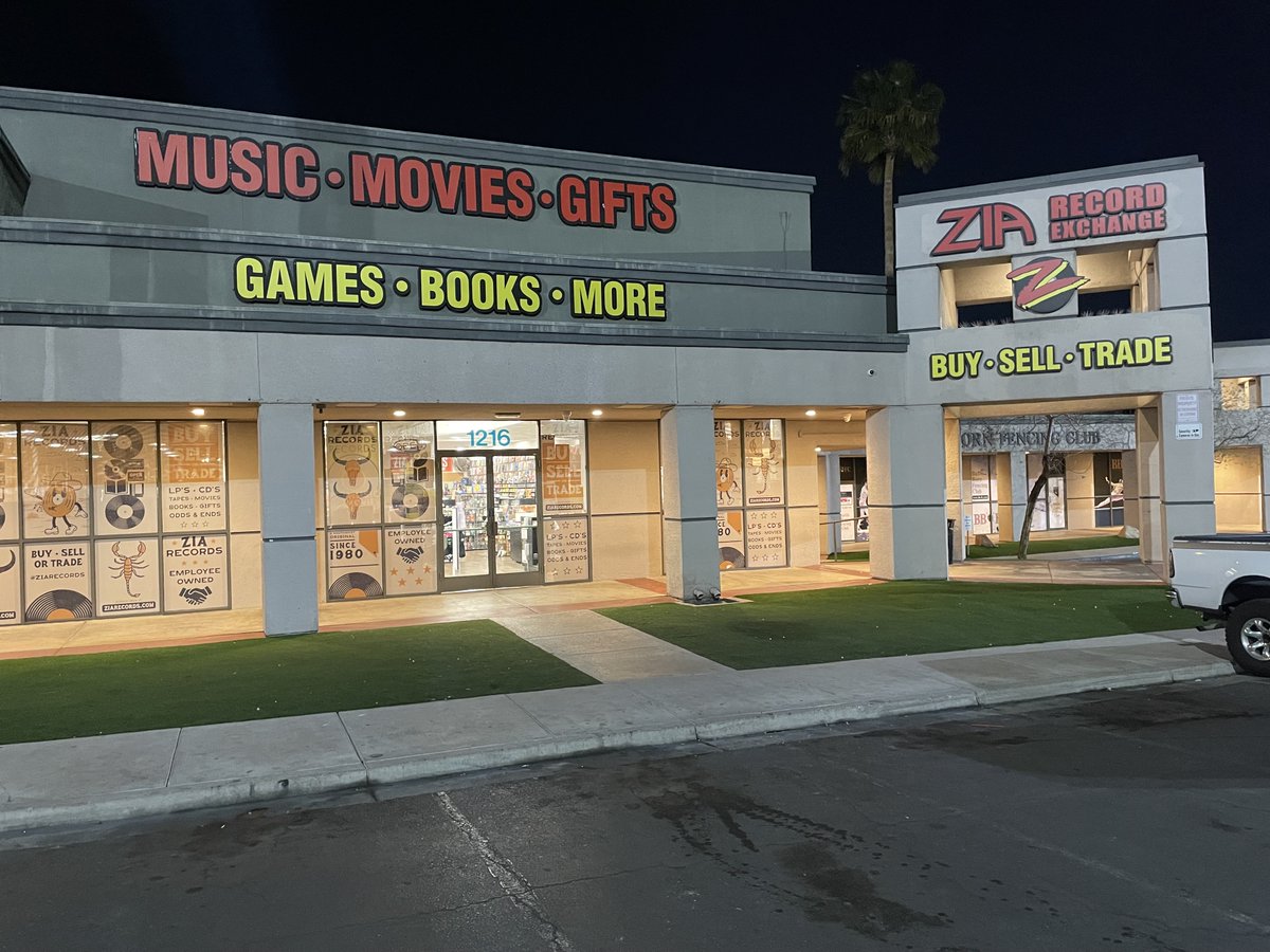 AlphaGraphicsVV's tweet image. 🎶Just wrapped up a killer install for ZIA Records right here in Vegas! Their windows are now as bold and iconic as the music inside. Full-color vinyl wraps that turn heads and bring the vibe curbside. Need your storefront to make some noise? Let’s talk.
#AlphaGraphics #ShopLocal