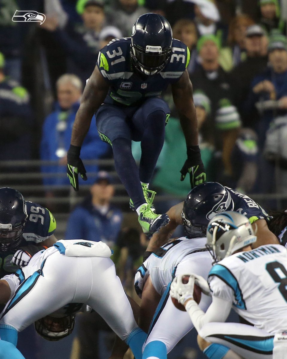 SeahawksLegends's tweet photo. Show some love to the birthday guy. ⤵

Happy Birthday, Kam! 🎈 https://t.co/bVsxIAGd44