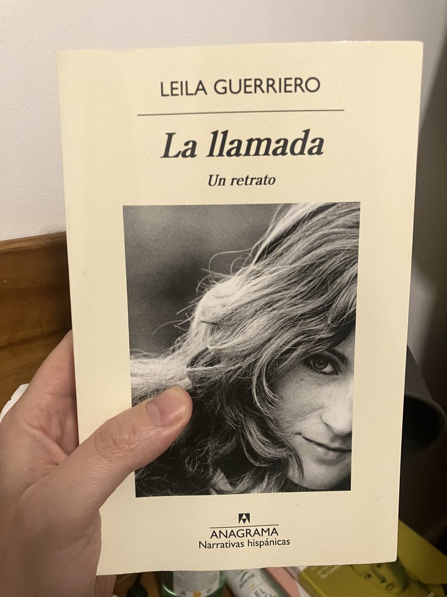 Laureano Debat (@laureanodebat) on Twitter photo Viene Leila Guerriero, una de las mejores cronistas del mundo. Y la invita, coordina y presenta <a href="/AnguloEgea/">María Angulo Egea</a>, la persona que más sabe sobre crónica en España. Va a ser una charla de esas históricas. El martes 8 de abril en Filosofía y Letras de <a href="/unizar/">Universidad Zaragoza</a> <a href="/leilaguerriero2/">Leila Guerriero</a> Viene Leila Guerriero, una de las mejores cronistas del mundo. Y la invita, coordina y presenta <a href="/AnguloEgea/">María Angulo Egea</a>, la persona que más sabe sobre crónica en España. Va a ser una charla de esas históricas. El martes 8 de abril en Filosofía y Letras de <a href="/unizar/">Universidad Zaragoza</a> <a href="/leilaguerriero2/">Leila Guerriero</a>