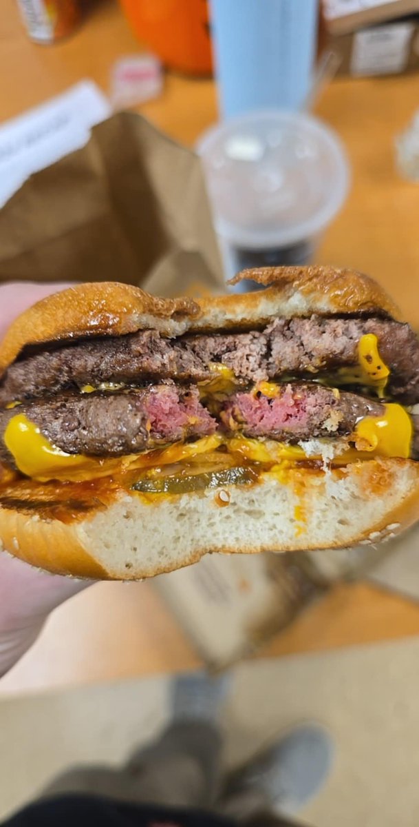 coltwhitmore's tweet photo. @McDonalds I know a lil pink never hurt anyone.. But this is insane. Especially because I had to wait an additional 8 mins for it to be "cooked" https://t.co/CInfq6Hs29