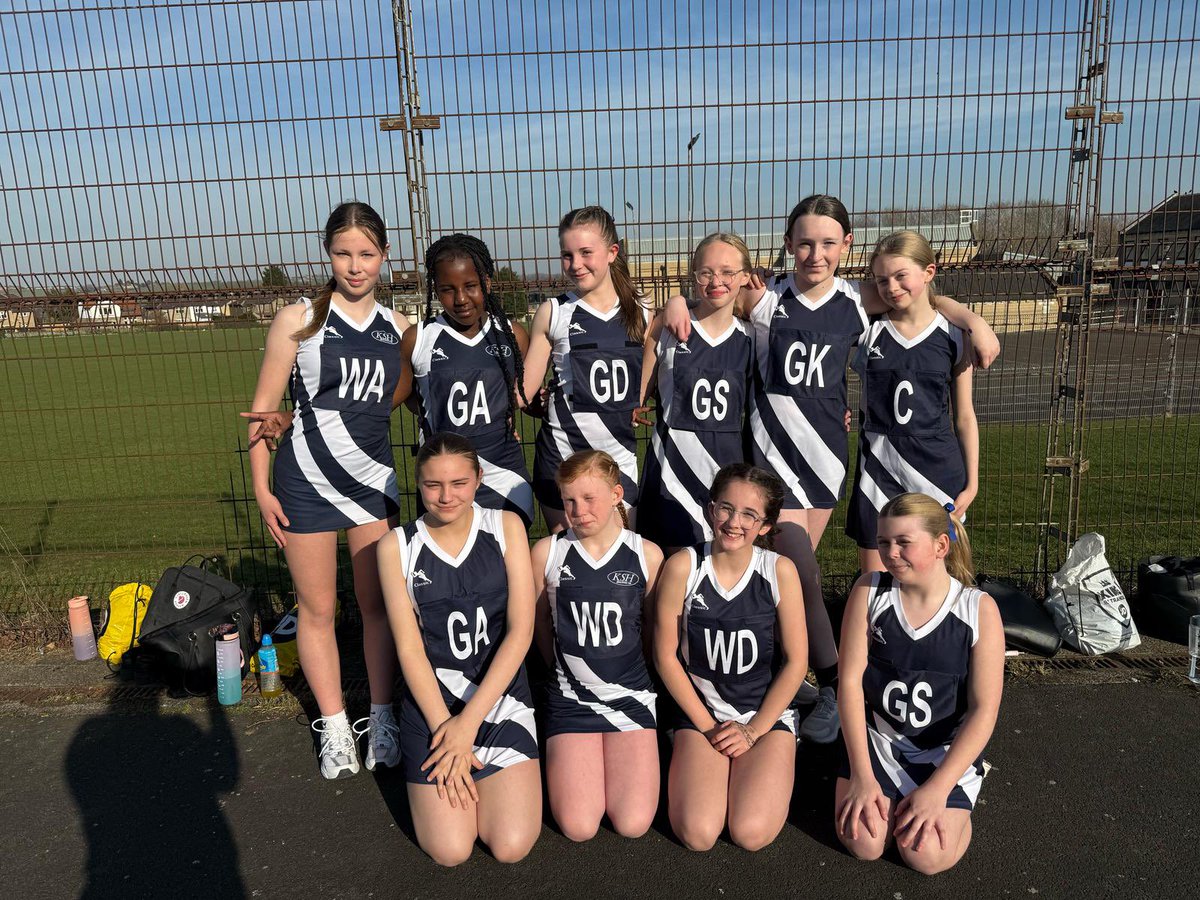 Really good effort from the Year 7 Netball Team last week! Everybody gave it 100% and not only showed how much progress they have made in Netball with great passing and movement, but also showed amazing teamwork, communication and resilience. They should be very proud!