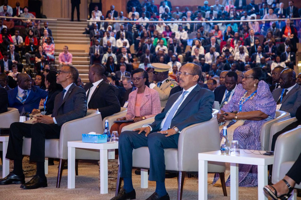 Nuur Mohamud Sheekh tweet media