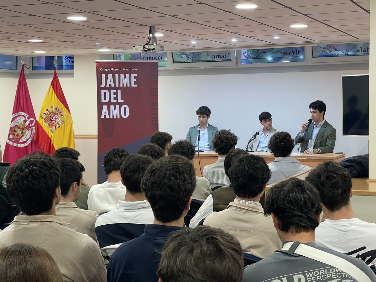 El impacto de <a href="/JAROCHOO0/">JAROCHO</a> en la juventud. Más toreros así. Gran coloquio vivido ayer en el CMU Jaime del Amo