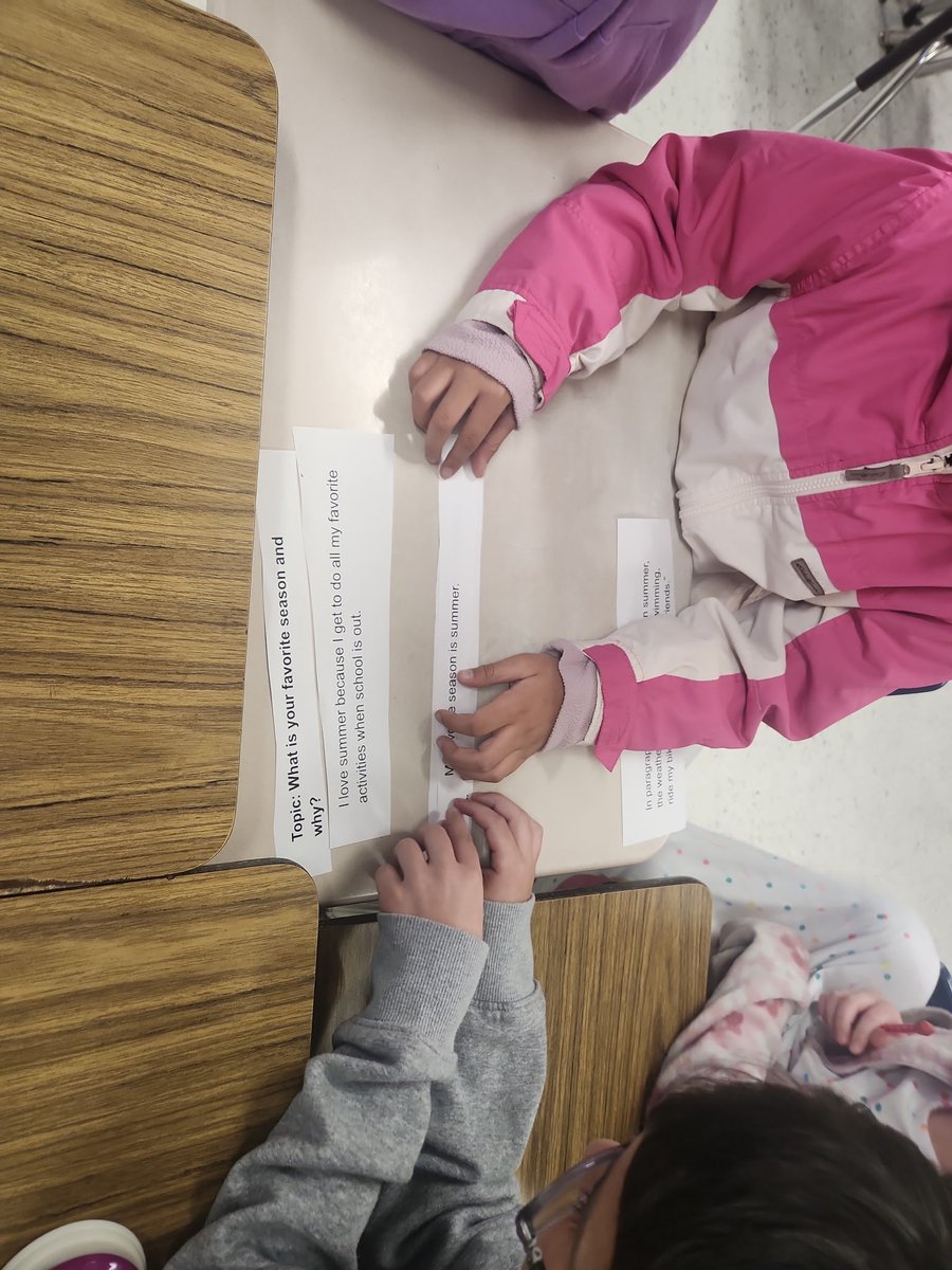 Clopez121299's tweet image. 🚀 STAAR success in the making! Ms. Milner’s class is diving into an ECR activity, sharpening their skills and pushing their ECR  to the next level. Keep up the great work, scholars! 💡📖 #STAARReview #SuccessInProgress @crenshawcubs