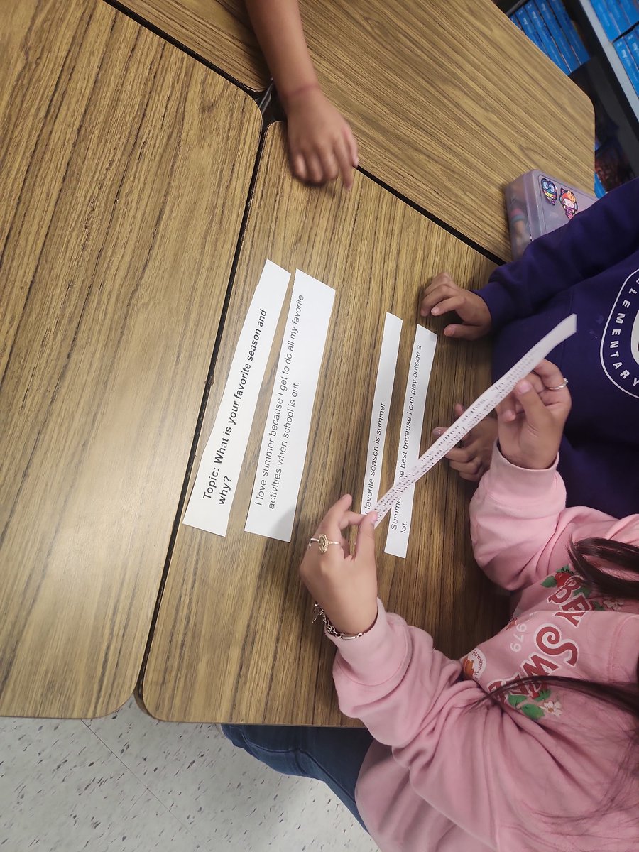 Clopez121299's tweet image. 🚀 STAAR success in the making! Ms. Milner’s class is diving into an ECR activity, sharpening their skills and pushing their ECR  to the next level. Keep up the great work, scholars! 💡📖 #STAARReview #SuccessInProgress @crenshawcubs