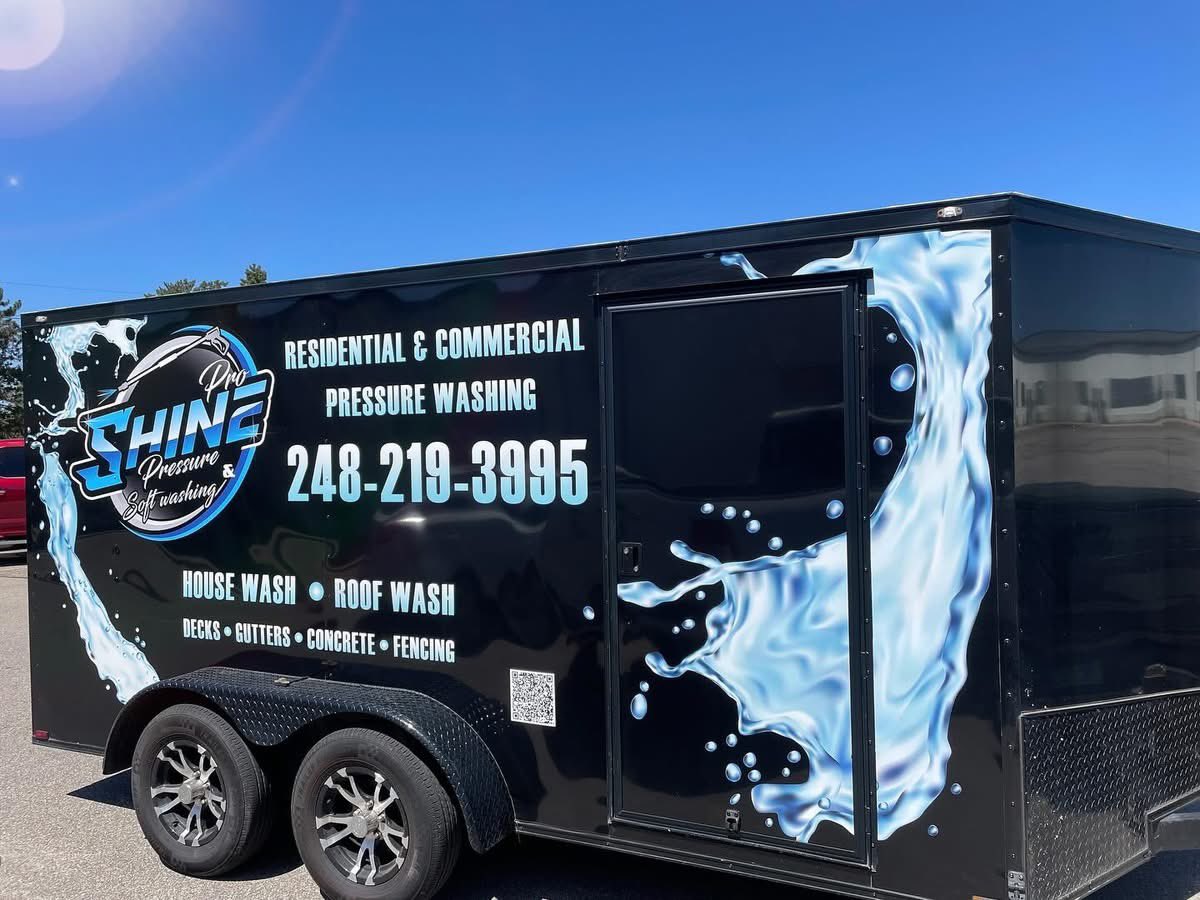 ComGraphicInc's tweet image. Did you know we do Vehicle and Trailer Graphics? Get noticed this spring and summer with bold, eye-catching designs! Here’s one we did that really pops- let’s create something amazing for you! Call us at (586) 726-8150 🚙
.
#vehiclegraphics #trailergraphics