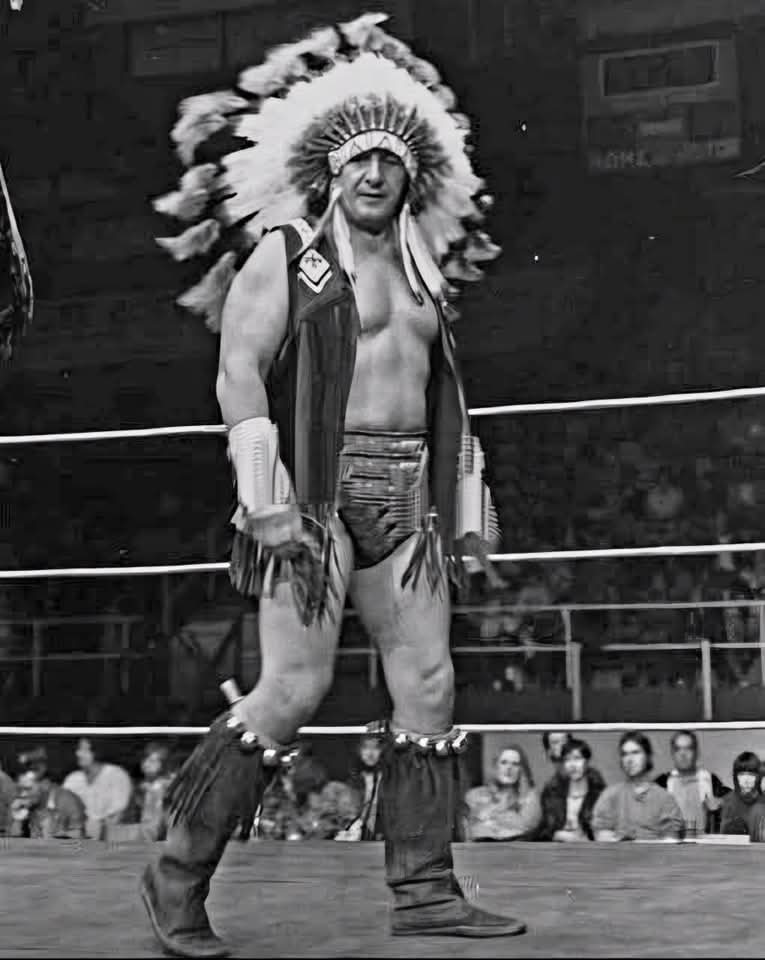 CatchAttack1's tweet photo. Une pensรฉe pour #ChiefJayStrongbow nous a quittรฉ il y a 13 ans aujourd'hui https://t.co/AbJQp3i8Qe