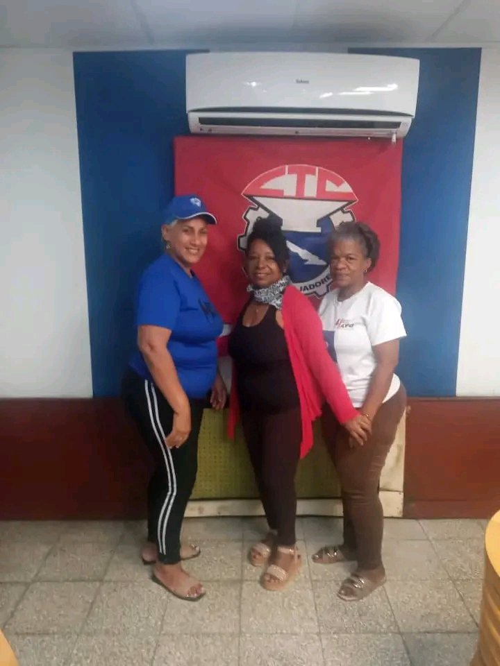 EglisLouit2473's tweet image. #CTCGuantánamo
 Emisora Voz e imagen
#1ro De Mayo #PorCubaJuntosCreamos, los 110 mil trabajadores del alto Oriente Cubano estamos cumpliendo el plan de actividades.
Emisora CMKS Voz e Imagen #1Mayo
#UnidosXCuba
#TrabajadoresProtagonistas
@UlisesGuilarte 
@yoeaberob1 
@CubaCentral