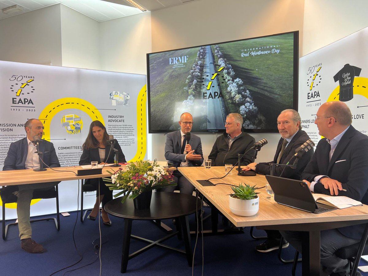 🚨 Los resultados presentados por SEITT <a href="/transportesgob/">Ministerio Transportes y Movilidad Sostenible</a> protagonizaron el debate #IRMD2025

En el tramo de 28km de la M50 se ahorrará anualmente

💶 Más de 2,1 mil millones de € en derechos de emisiones
💶 Más de 15 millones de € en combustible 

asefma.es/ermf-celebra-u…