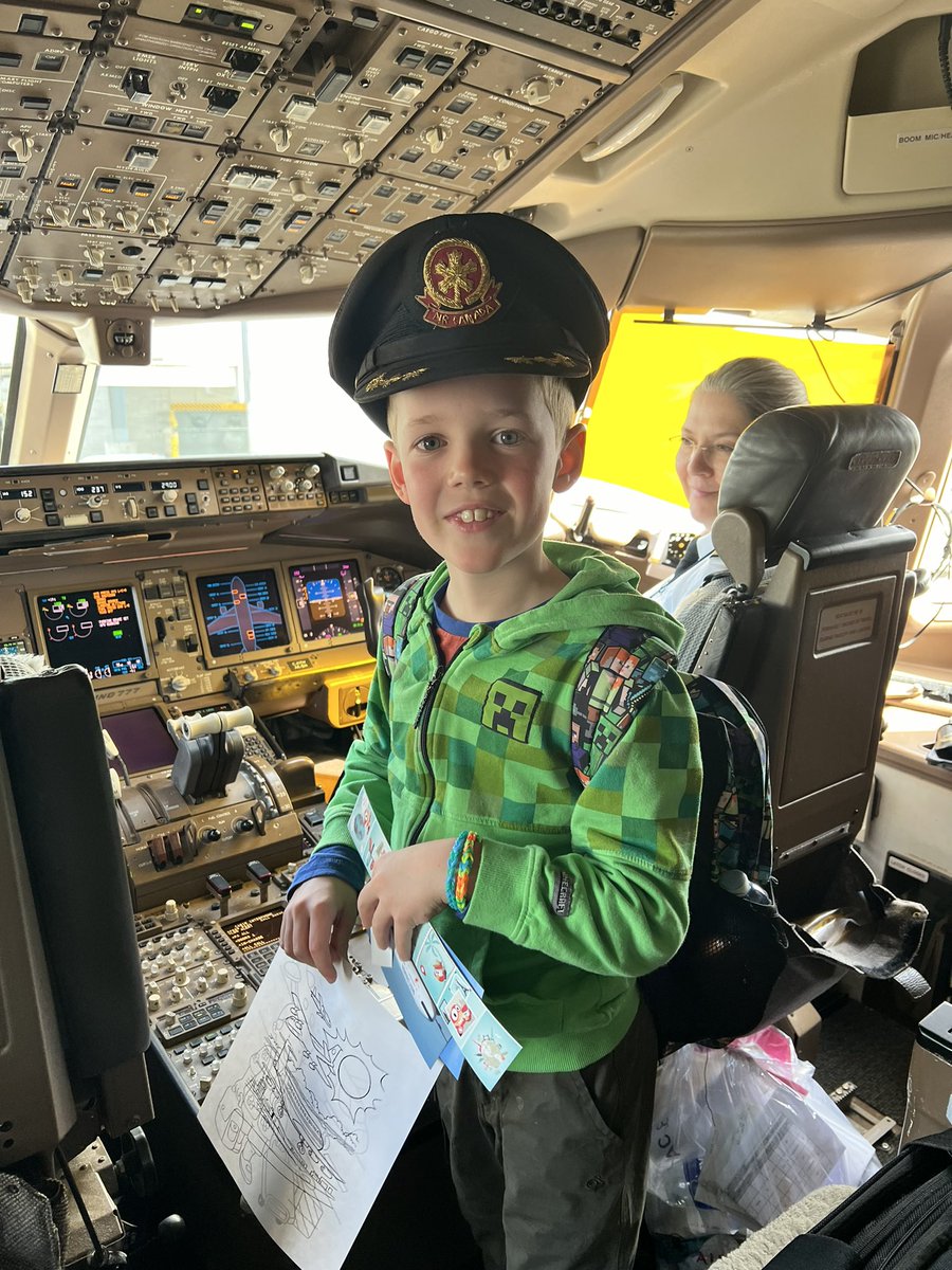 Thanks <a href="/AirCanada/">Air Canada</a> for letting my womb goblin meet his heroes! He absolutely loved being allowed in the cockpit when we landed <a href="/TorontoPearson/">Toronto Pearson</a> airport. Incredible landing even with the cross wind! #legends #bigdreams