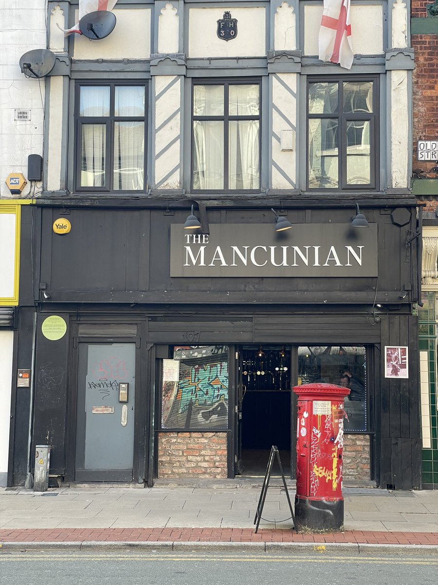 HistoricalMcr's tweet photo. The Mancunian 🍻

Any stories you’d like to share here please do 💖

Beautiful gem 💎 https://t.co/zx4MC7X9q8