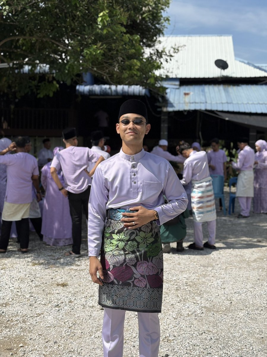 SyazwanCarry's tweet photo. More raya to come with you 💕 https://t.co/na5rciBJtg