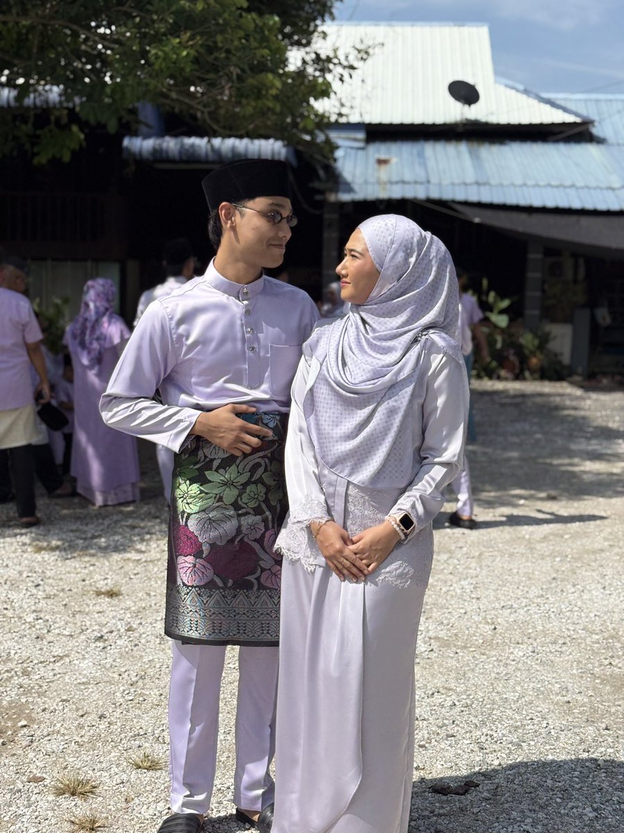 SyazwanCarry's tweet photo. More raya to come with you 💕 https://t.co/na5rciBJtg