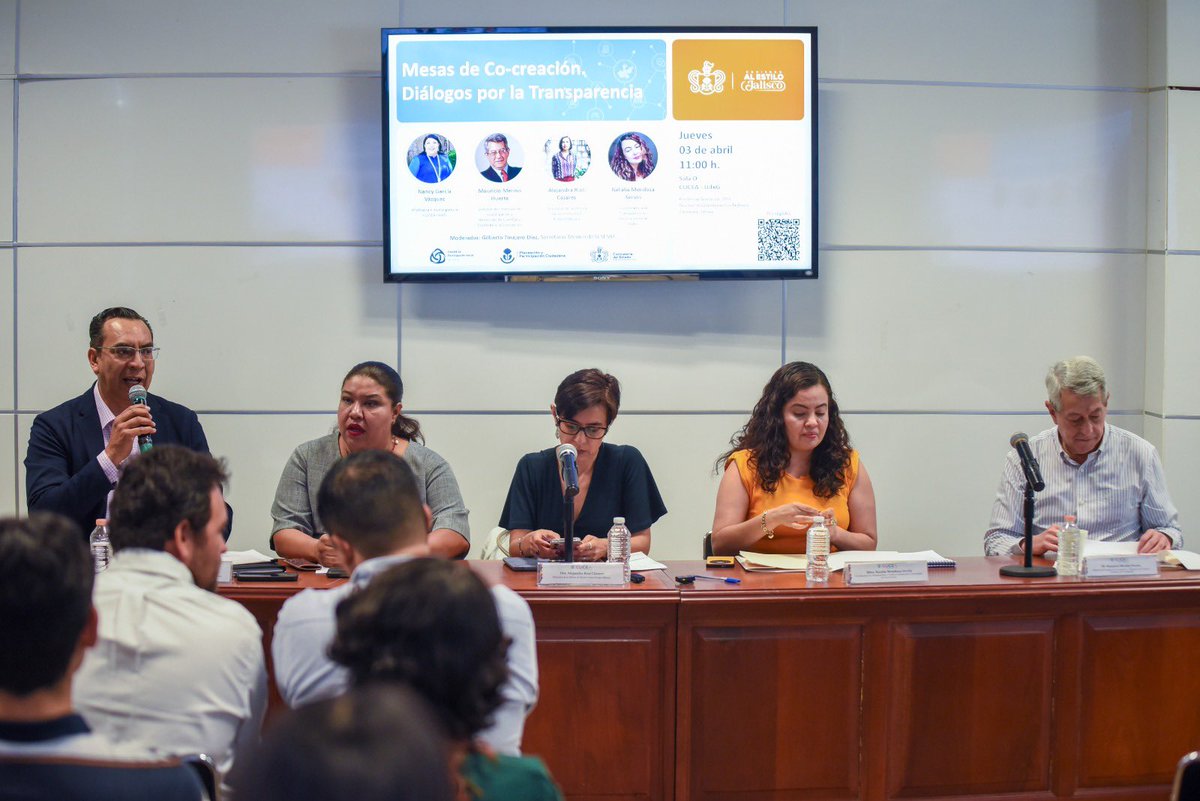 Sistema Estatal Anticorrupción de Jalisco (@seajalisco) on Twitter photo El panel lo integran:
1️⃣ <a href="/NancyGarv/">Nancy Garcia</a> <a href="/CUCEA_OFICIAL/">CUCEA</a>
2️⃣ <a href="/Maurici10090256/">Mauricio Merino</a>
3️⃣ <a href="/arioscazares/">Alejandra Ríos Cázares</a> <a href="/TheWJP_mx/">World Justice Project (México)</a>
4️⃣ <a href="/NataliaMese/">Natalia Mendoza Servín</a> <a href="/udg_oficial/">Universidad de Guadalajara</a>
📍El Mtro <a href="/Gtinajero5/">Gilberto Tinajero</a> Secretario Técnico de la #SESAJ modera dicho panel El panel lo integran:
1️⃣ <a href="/NancyGarv/">Nancy Garcia</a> <a href="/CUCEA_OFICIAL/">CUCEA</a>
2️⃣ <a href="/Maurici10090256/">Mauricio Merino</a>
3️⃣ <a href="/arioscazares/">Alejandra Ríos Cázares</a> <a href="/TheWJP_mx/">World Justice Project (México)</a>
4️⃣ <a href="/NataliaMese/">Natalia Mendoza Servín</a> <a href="/udg_oficial/">Universidad de Guadalajara</a>
📍El Mtro <a href="/Gtinajero5/">Gilberto Tinajero</a> Secretario Técnico de la #SESAJ modera dicho panel
