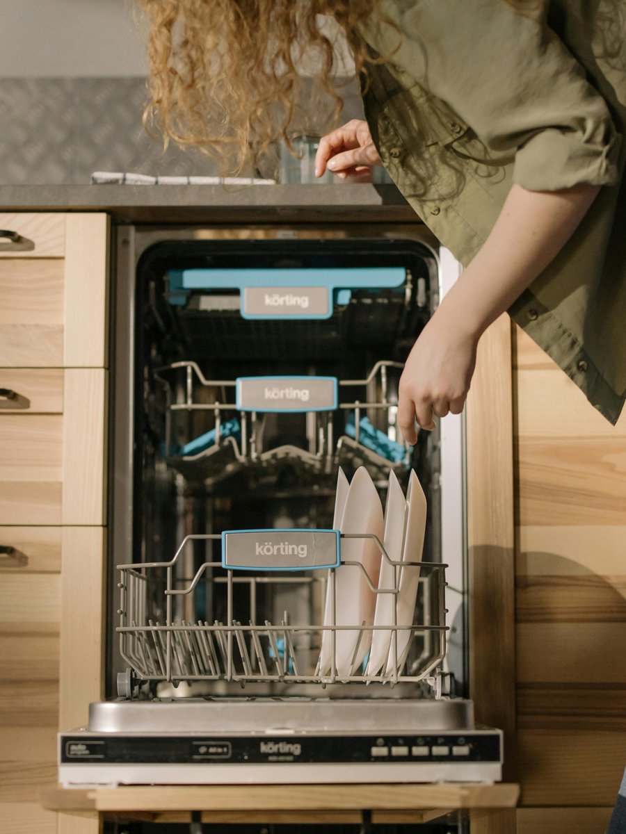 ShopsGadget's tweet image. &quot;Dish days made easy 🧼✨ Whether it&apos;s cleanup or setup, our durable kitchen essentials are designed to fit seamlessly into your modern routine.&quot;
🛒 Discover time-saving tools at kitchengadgetshops.com
#KitchenGadgetShops #EffortlessLiving #CleanKitchenVibes #SmartHomeStyle