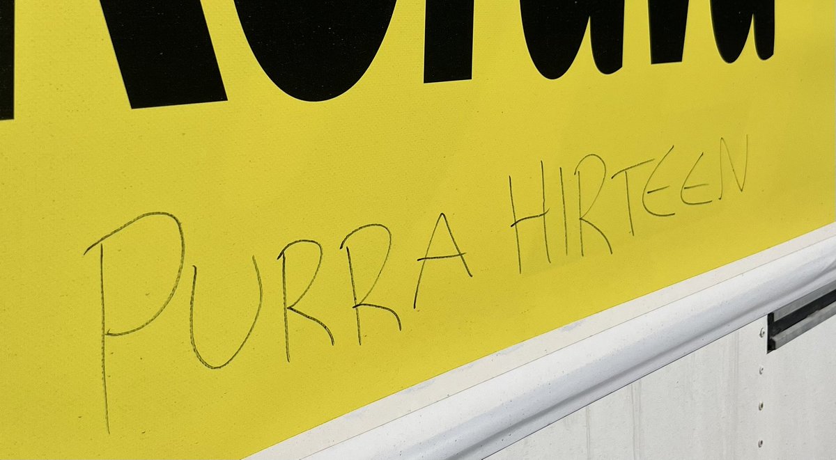 Kylttien rikkominen on siirtynyt astetta pidemmälle. vm.tiktok.com/ZNdLk998X/