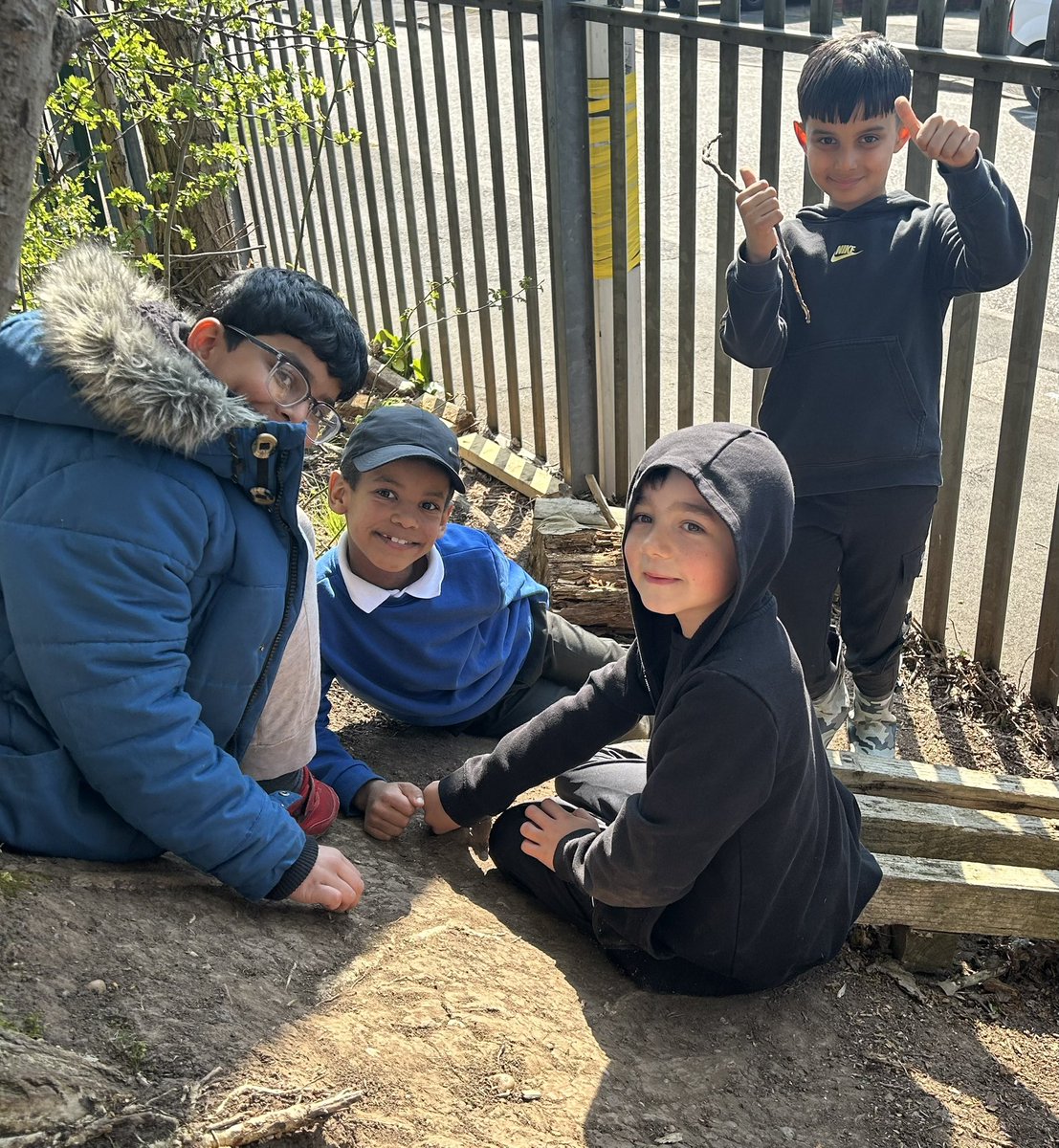 Mrs Ward ๐ป (@mrsward49) on Twitter photo 3JM had the best time at Forest School this afternoon. We were collecting old leaves, twigs and logs to help with the bug habitats that the children had built ๐คฉ๐ป๐๐ชฑ๐๐@HT_LFP <a href="/LLF_DHT/">Mr. White DHT ๏ฃฟ</a> <a href="/MrsMurphy7522/">Mrs Murphy ๐ โ๏ธ ๐</a> <a href="/LFPAPjhast/">Mr J Hastings</a> 3JM had the best time at Forest School this afternoon. We were collecting old leaves, twigs and logs to help with the bug habitats that the children had built ๐คฉ๐ป๐๐ชฑ๐๐@HT_LFP <a href="/LLF_DHT/">Mr. White DHT ๏ฃฟ</a> <a href="/MrsMurphy7522/">Mrs Murphy ๐ โ๏ธ ๐</a> <a href="/LFPAPjhast/">Mr J Hastings</a>