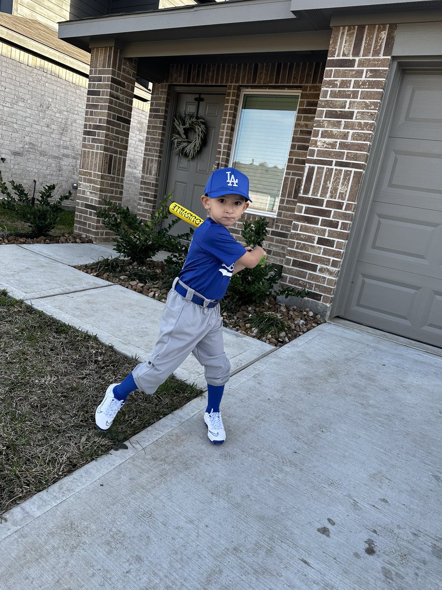 SWISHA56's tweet image. Raising something great!!!