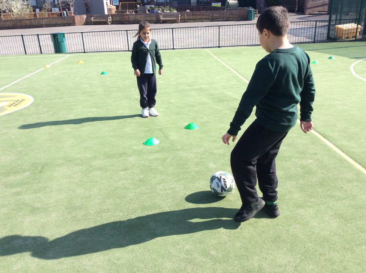 Regents Park Community Primary School (@rgntparkschool) on Twitter photo Year 4 had their turn to take part in a Football themed PE lesson for #schoolsfootballweek <a href="/SchoolsFootball/">English Schools' Football Association</a>. They certainly liked receiving their certificates and Pokemon cards! Year 4 had their turn to take part in a Football themed PE lesson for #schoolsfootballweek <a href="/SchoolsFootball/">English Schools' Football Association</a>. They certainly liked receiving their certificates and Pokemon cards!