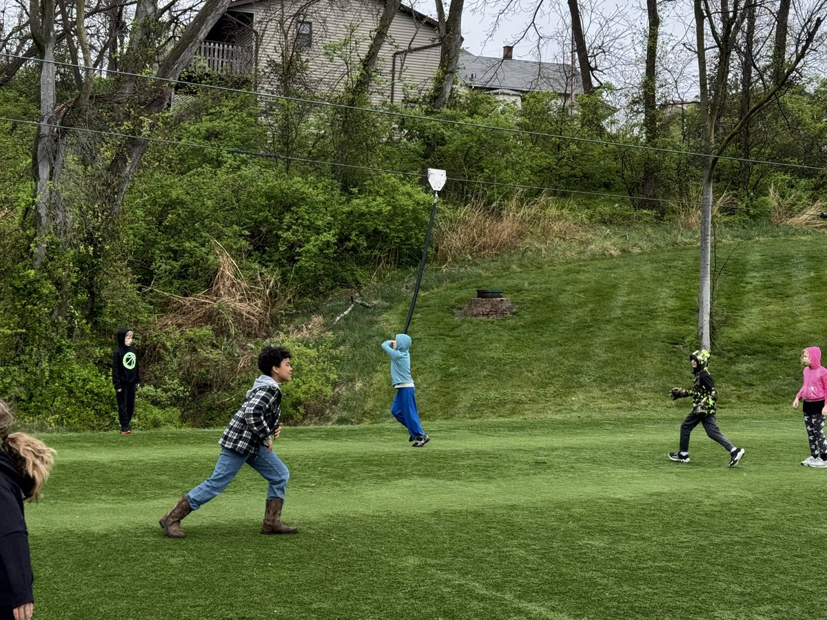 Valerie Schoeneberg tweet media