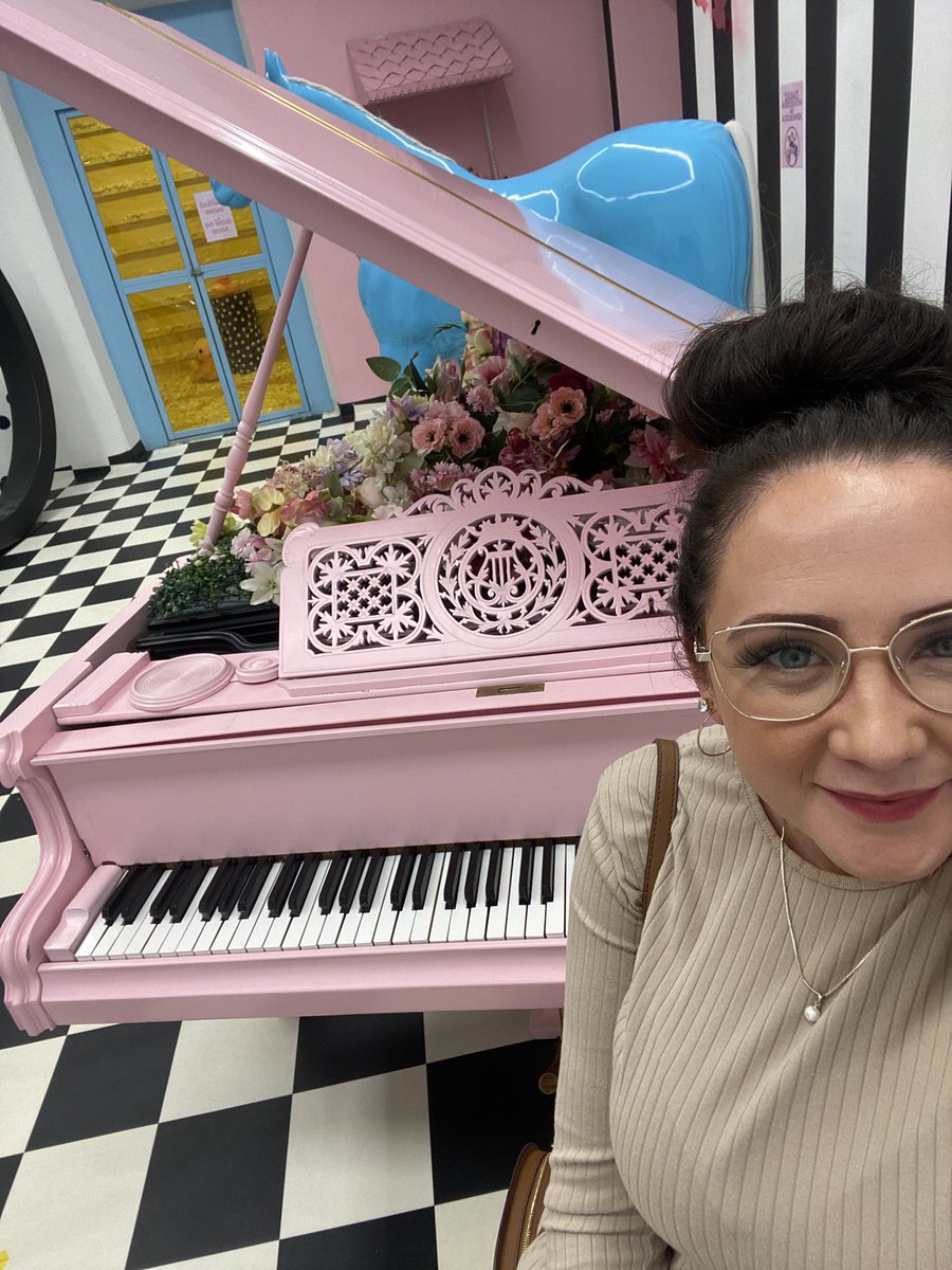 Miss Queen tweet media