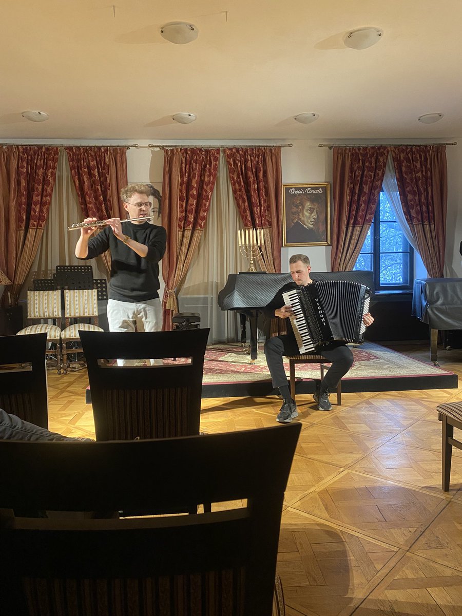 Miss Queen tweet media