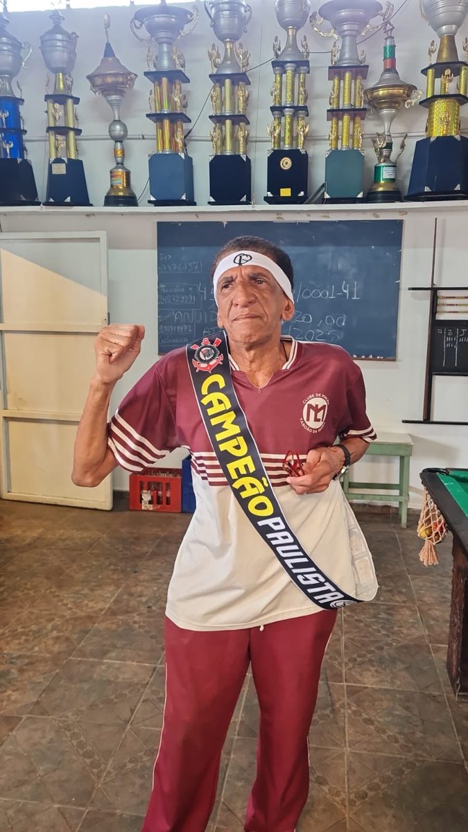 cronicaalvinegr's tweet image. Problema é que boa parte da impressa trata o futebol de maneira racional.

E futebol não é assim, nunca foi.

O Rizek perguntar &quot;Titulo Paulista ou jogar a primeira rodada da libertadores&quot;.

Meu filho tem 3 anos e não entende nada, mas ele todo feliz gritando é campeão e indo…