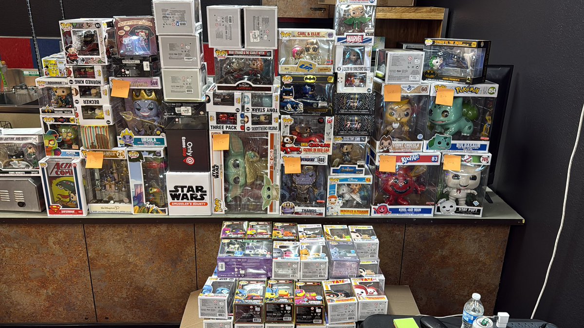 RetroExchangeAZ's tweet photo. Whoa! Thats a crazy Funko Pop show for today! https://t.co/CfzlKsl9aD #funkopops #pops #funko #whatnot #retroexchange https://t.co/c6vPTEX7Yh