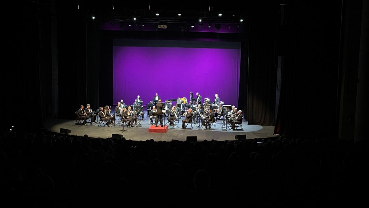 Anoche, el Auditorio de Casa Colón se llenó de emoción con la música procesional que formará parte de nuestro próximo disco. Una velada inolvidable donde cada marcha cobró vida y envolvió al público en la esencia de nuestra Semana Santa.

A beneficio para <a href="/AutismoHuelva/">Autismo Huelva Ánsares</a>