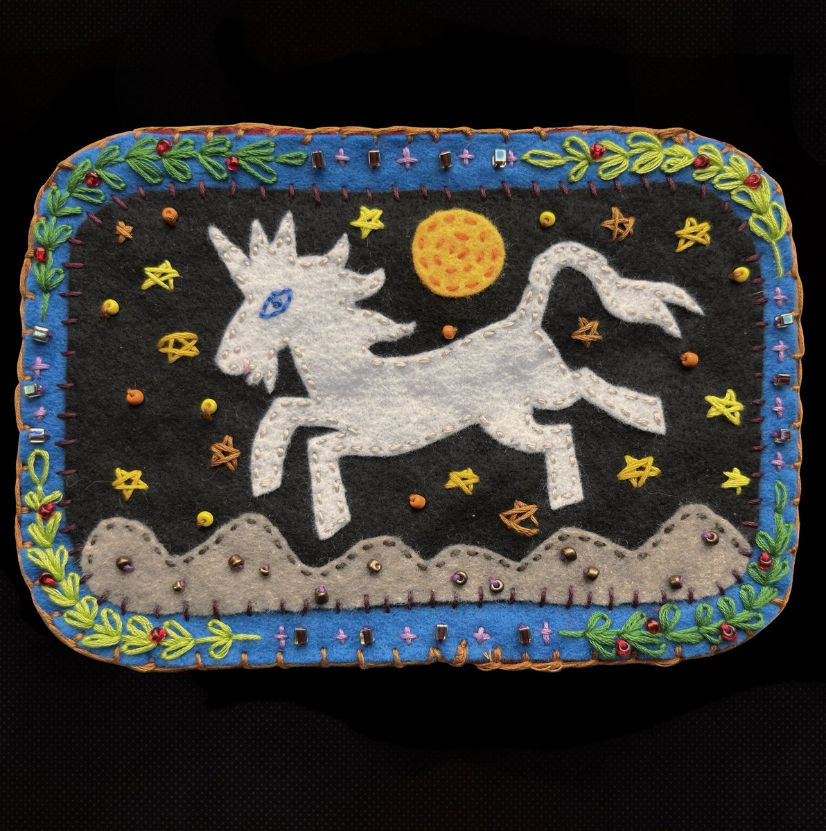 Embroidered felt hanging tapestry, 5 ½ x 8in