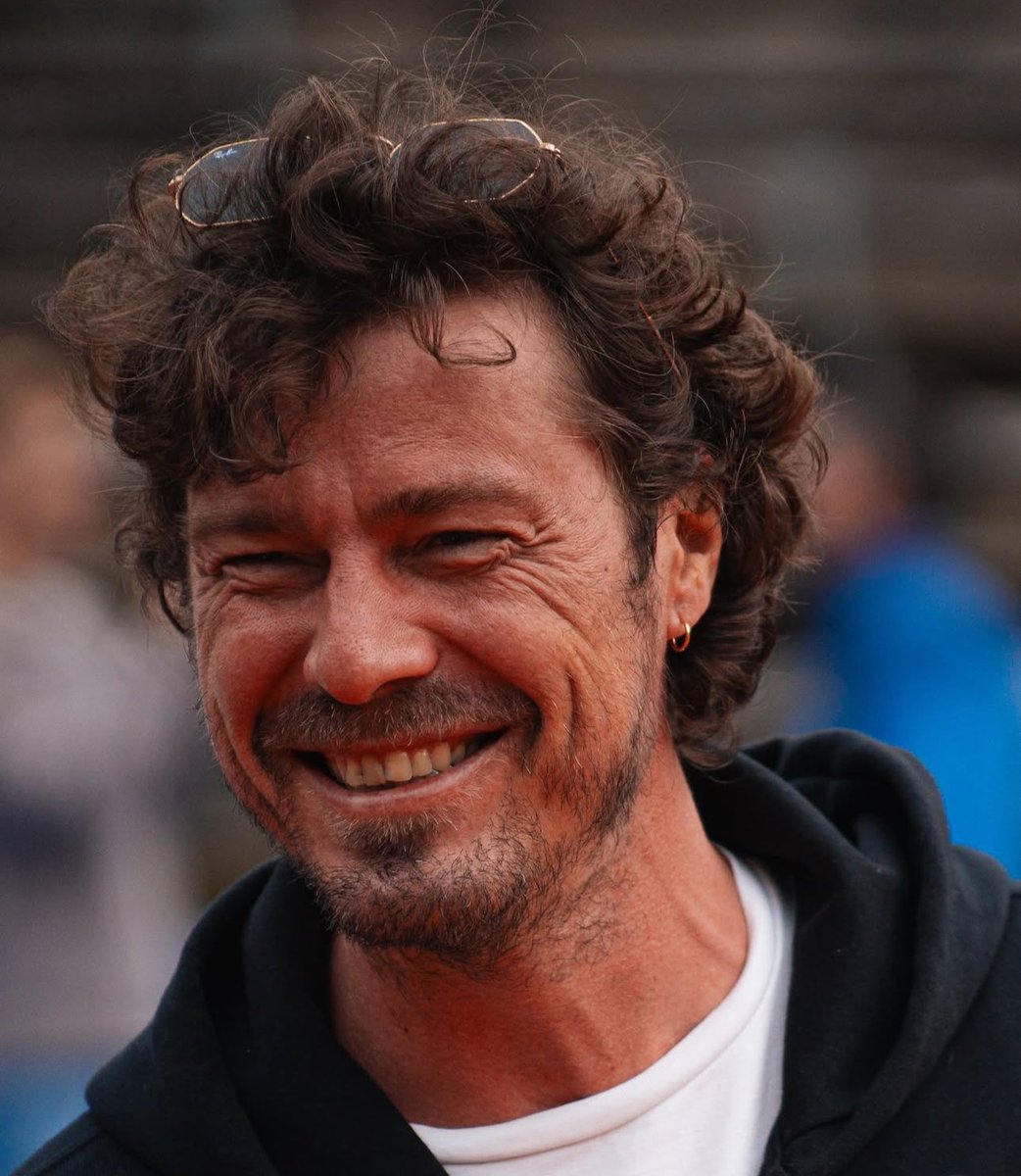 TheTennisLetter's tweet photo. First look at Marat Safin on Andrey Rublev’s coaching team. 

Lots of charisma on this team. ❤️

(via @uts_tour_) https://t.co/EwoVXe17tR