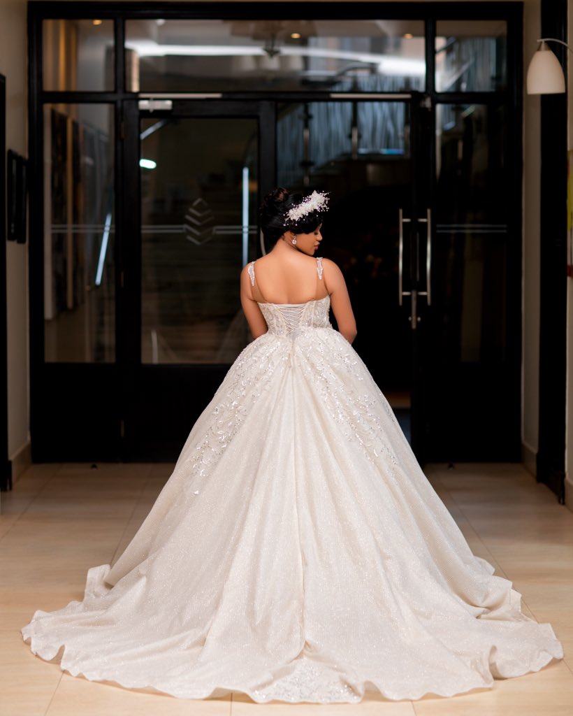 firstbridals's tweet photo. ✨📸HelloApril https://t.co/b5AnZRMKPB