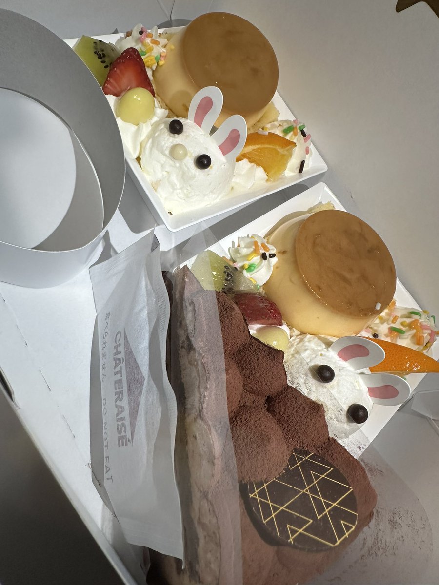 mannenbronze's tweet photo. 誕生日ケーキいただきますよお！ https://t.co/1qsqePW0Sw