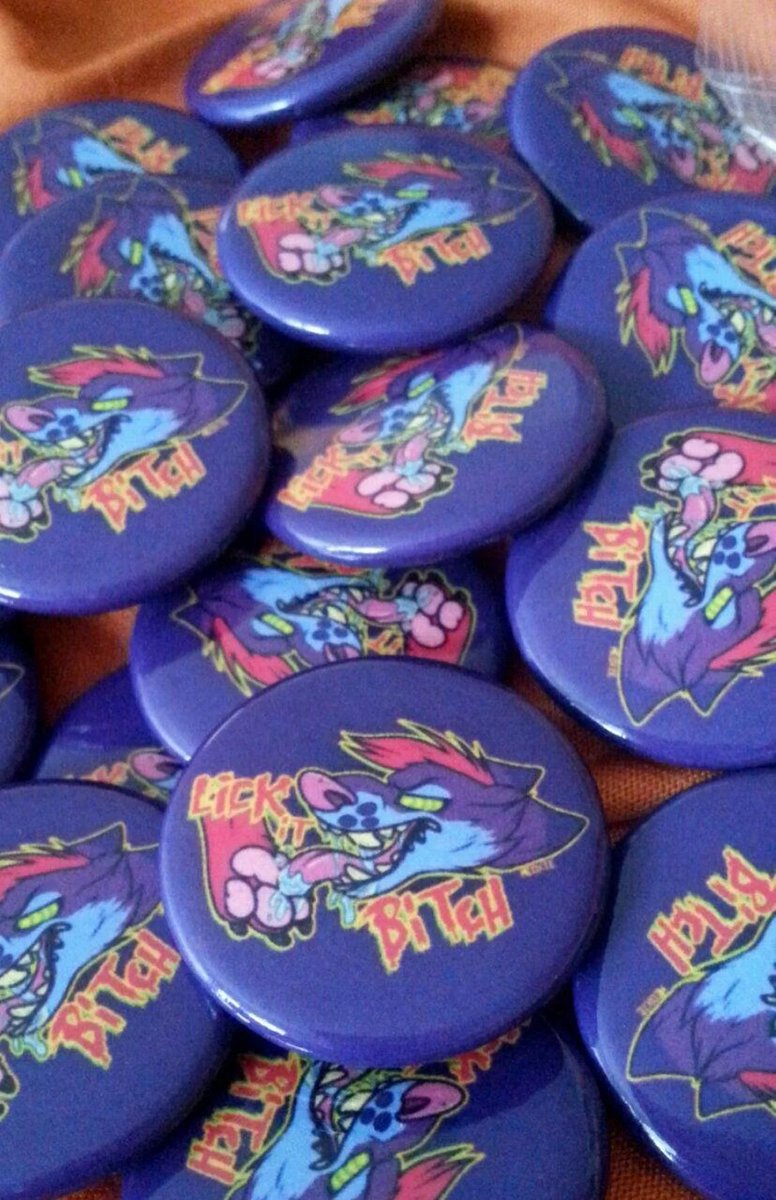 Alright, I digged through my old merch stock and updated my shop to put everything I got left on a big sale, -40% off on everything! Help me sell dat stuff so I can work on new merch asap :3
etsy.me/3XIEfIM via <a href="/Etsy/">Etsy</a>