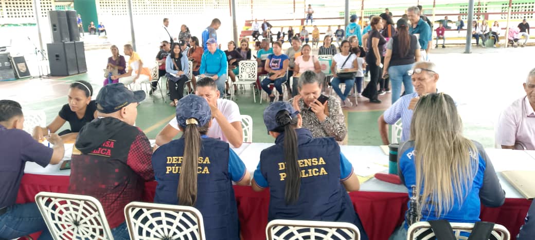 #3DeAbril 📌|| Poder popular organizado de la parroquia Boquerón del municipio #Maturín, recibe asesoría y realiza trámites jurídicos de manera gratuita, en  jornada organizada por el Tribunal Supremo de Justicia.