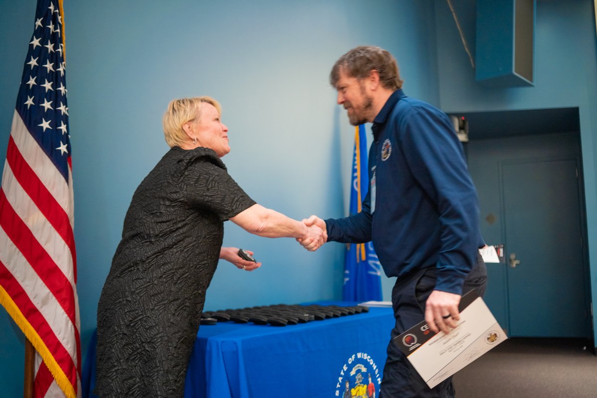 FSTS Group 4️⃣0️⃣9️⃣

Yesterday, this group of 62 new uniformed staff members completed its training requirements and officially graduated from the program. Please join #WICorrections in congratulating this group and sending well wishes as their careers progress!