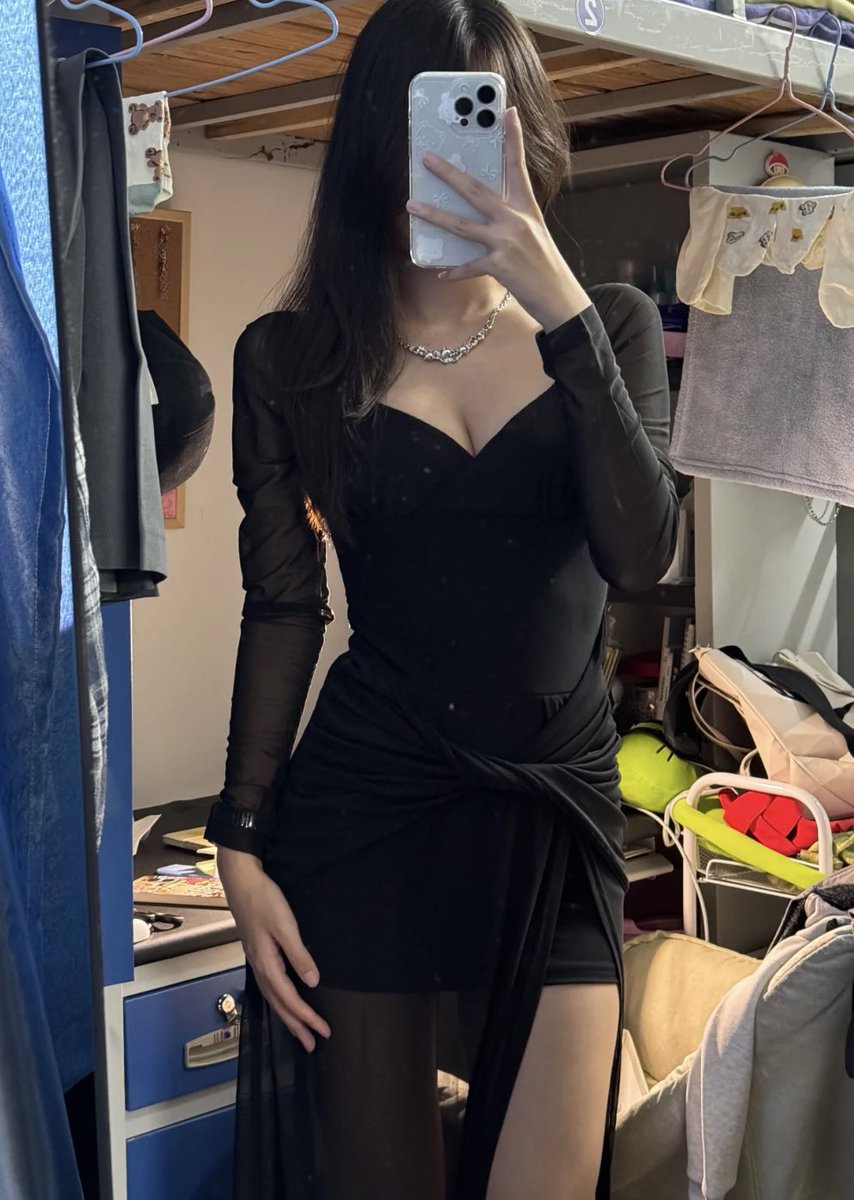 yyyy_ssyy's tweet photo. 拜托 我不是站街女 我是女大学生 #骚货 #反差 #肉便器  #母狗 #聊骚  #女大 #女神婊 #反差婊 #鸡巴 #肉棒 #女大学生 https://t.co/dec3phZpR7