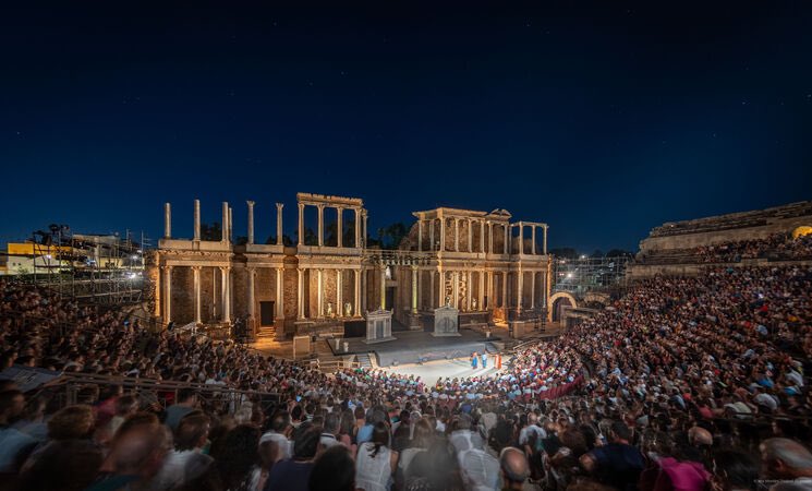 🏃‍♂️🎭 Corre y gana teatro en el Festival de Mérida 🎟️

El Festival de Mérida colabora con la XIX Media Maratón de Mérida sorteando entradas para dos personas de su 71ª Edición. 

¡Participa y vive la emoción del deporte y la cultura!

🔗 regiondigital.com/noticias/merid…