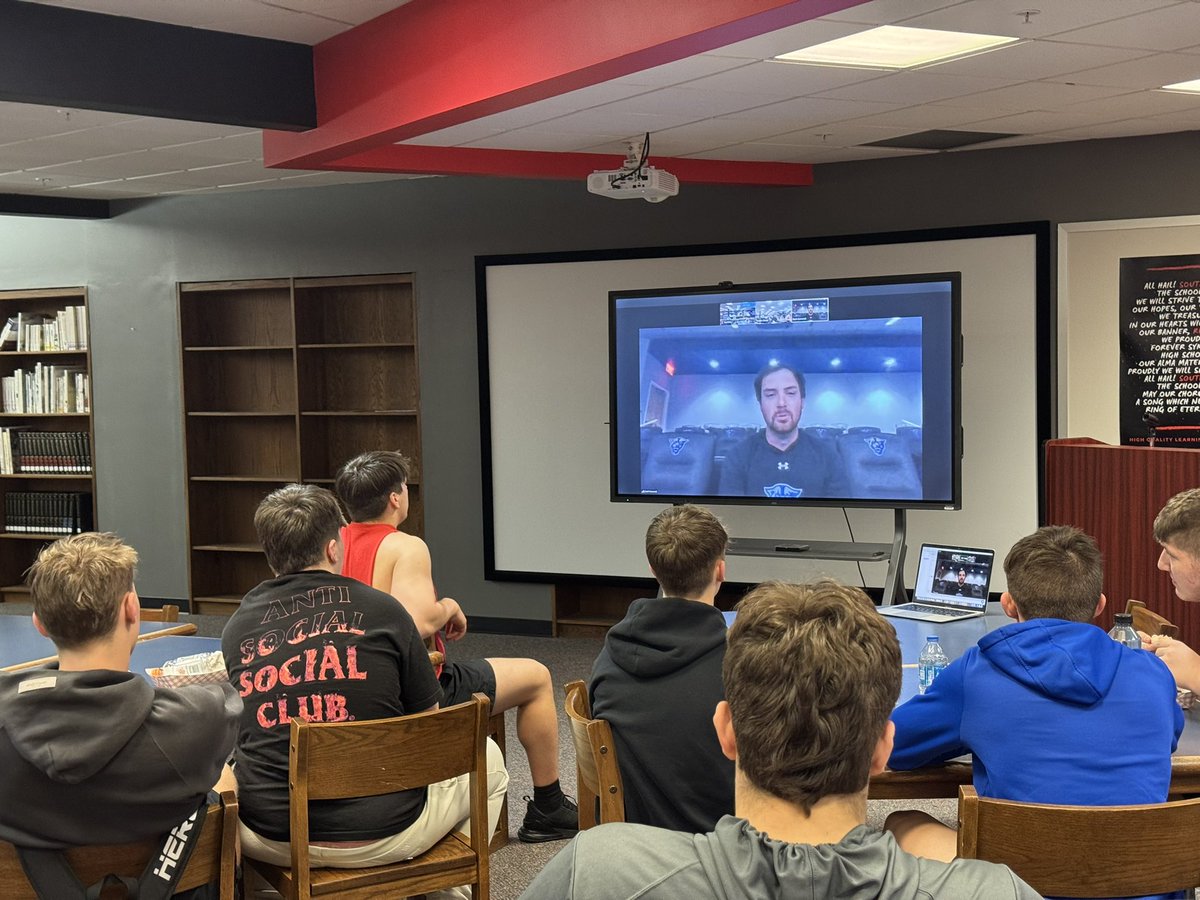 dustin_shoaf's tweet photo. Thank you to @zconowal31 of @GeorgiaStateFB for taking time to speak with our guys at @SHSFootball2025 PA➡️GA🔴⚫️ We wish you nothing but the best of luck in 2025! https://t.co/iv8Jt784x0