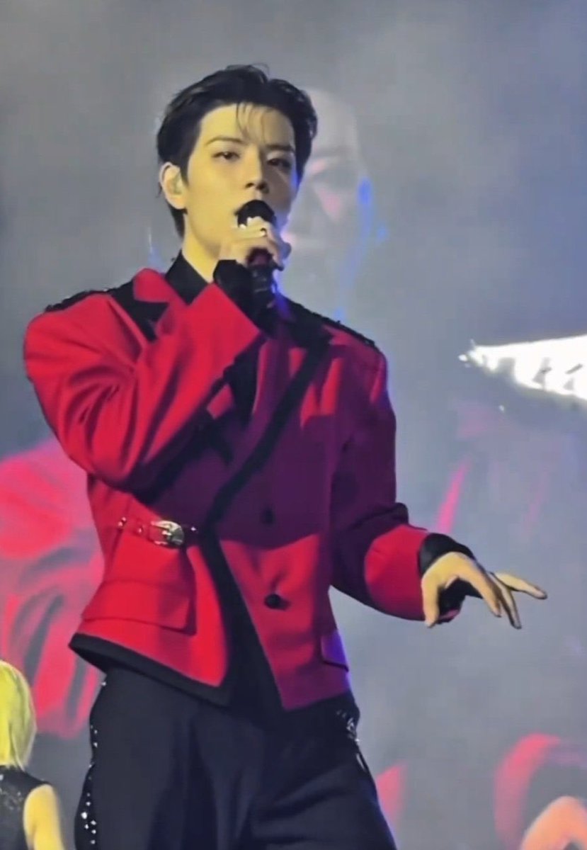 아니존나개못생긴옷입고도개처잘생긴거 축하해