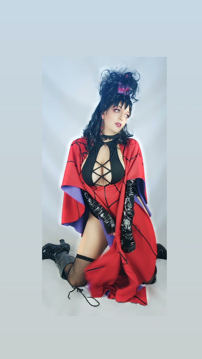 Melis_Ishida's tweet photo. When he's low key crazy but you're crazier ❤️
Lydia Deetz
Beetlejuice
Costume @miccostumes
Costume altered by Melis Ishida
📷 - Melis Ishida
#cosplay #cosplayer #gothic #beetlejuicecosplay #strangeandunusual #lydiadeetzcosplay #lydiadeetzcartoon #cartoon #Beetlejuice https://t.co/dSjYgUN7uA