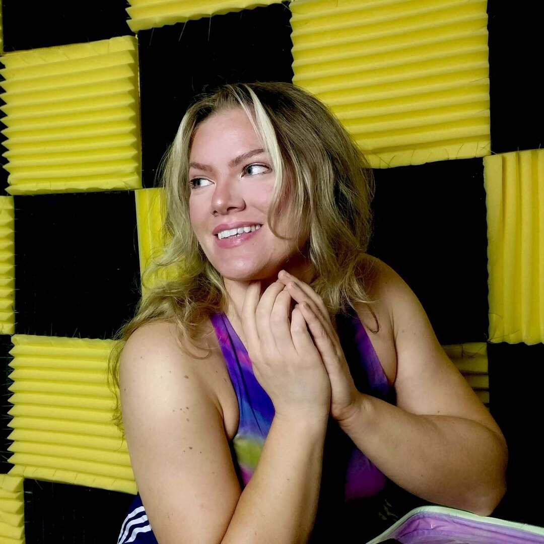 tinglestormasmr's tweet photo. It's Magic Thursday 🌺 there will be a new YouTube video on TingleStorm ASMR in just a few hours, will you watch it?
#asmr #thursday #youtube #magicthursday #asmrcreator #asmryoutube https://t.co/7c1XZ5duKn https://t.co/bono9S2tzu