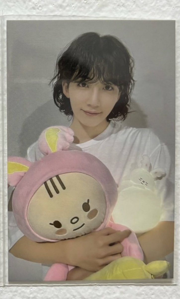 mae is selling her pcs tweet media