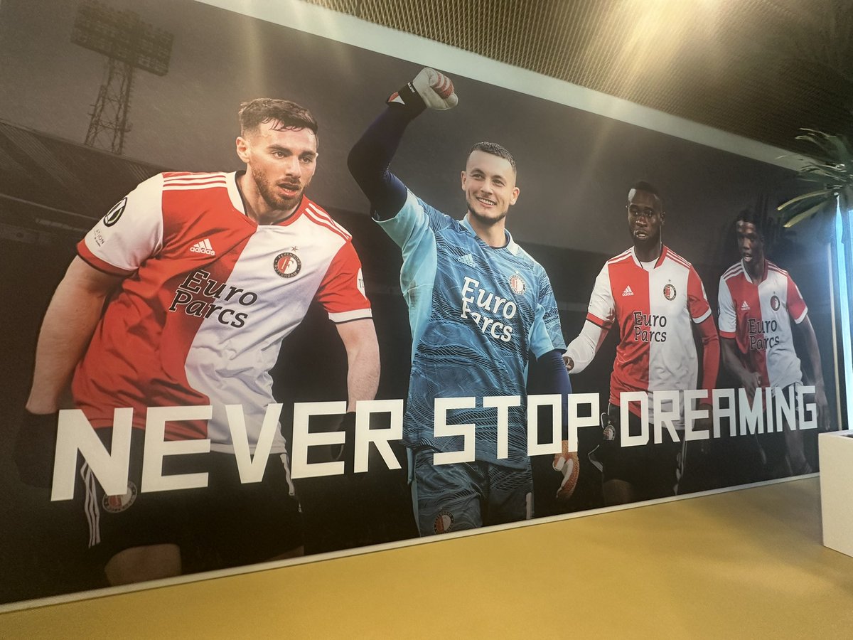 AdrianHarvie's tweet image. Such an insightful day at one of the best academies in the world. Thank you @Feyenoord for sharing best practice and giving such a warm welcome 👍🏻