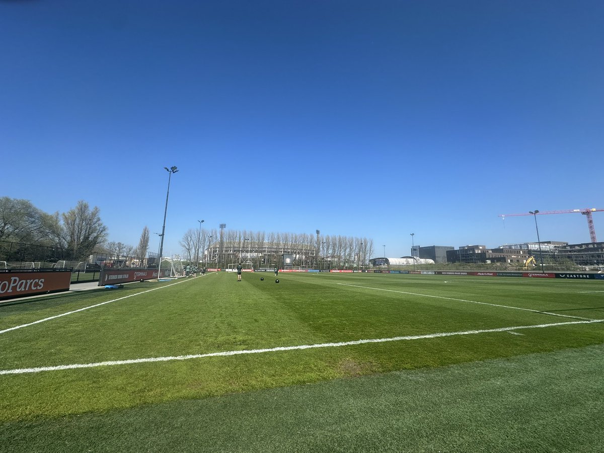 AdrianHarvie's tweet image. Such an insightful day at one of the best academies in the world. Thank you @Feyenoord for sharing best practice and giving such a warm welcome 👍🏻