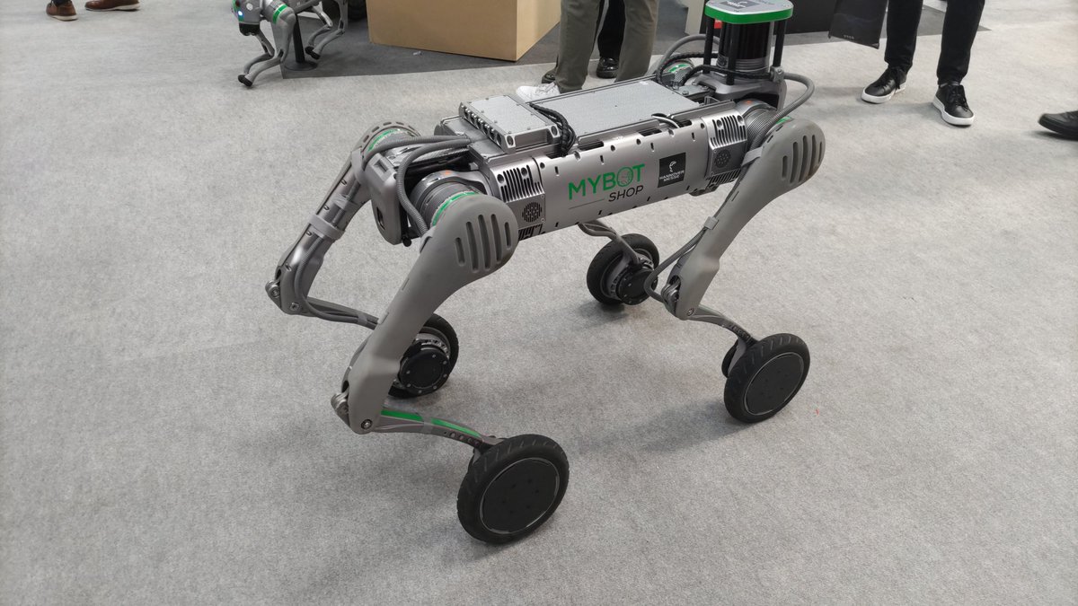 YoshiMochizuki's tweet photo. #HM25
#HannoverMesse2025
#Hannover
#Germany
#GenerativeHM
#AssetAdministrationShell
#DigitalProductPassport https://t.co/XmGJm74hwE