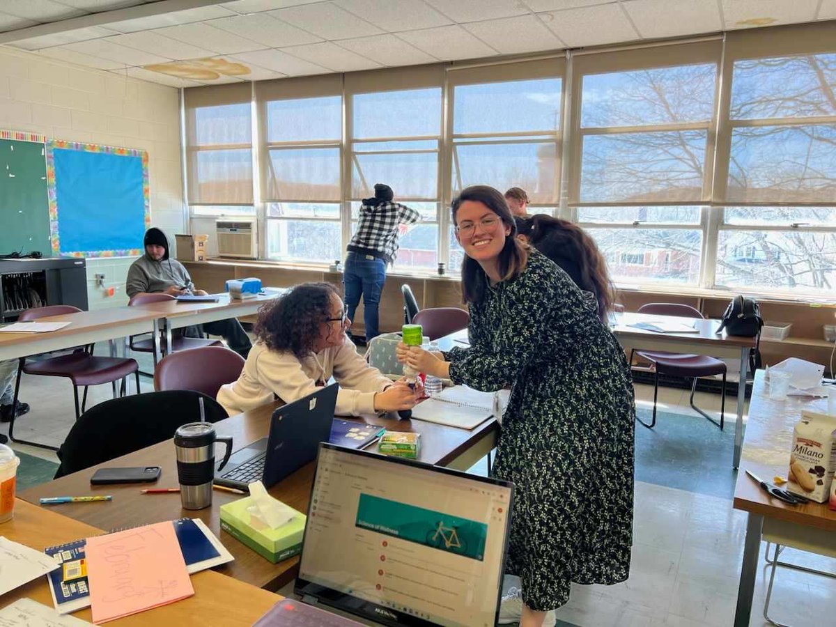 NorwichRegAdEd's tweet photo. 💆‍♂️ Squeeze the Stress Away! 🧪
Our CDP students got hands-on by making their own stress balls—practical, fun, and perfect for relaxation! Fun fact: Stress balls can help reduce anxiety, improve focus, and relieve tension in your hands and wrists! 💡💆‍♂️
#norwichregaded #NRAE https://t.co/AvfSwz2lxR