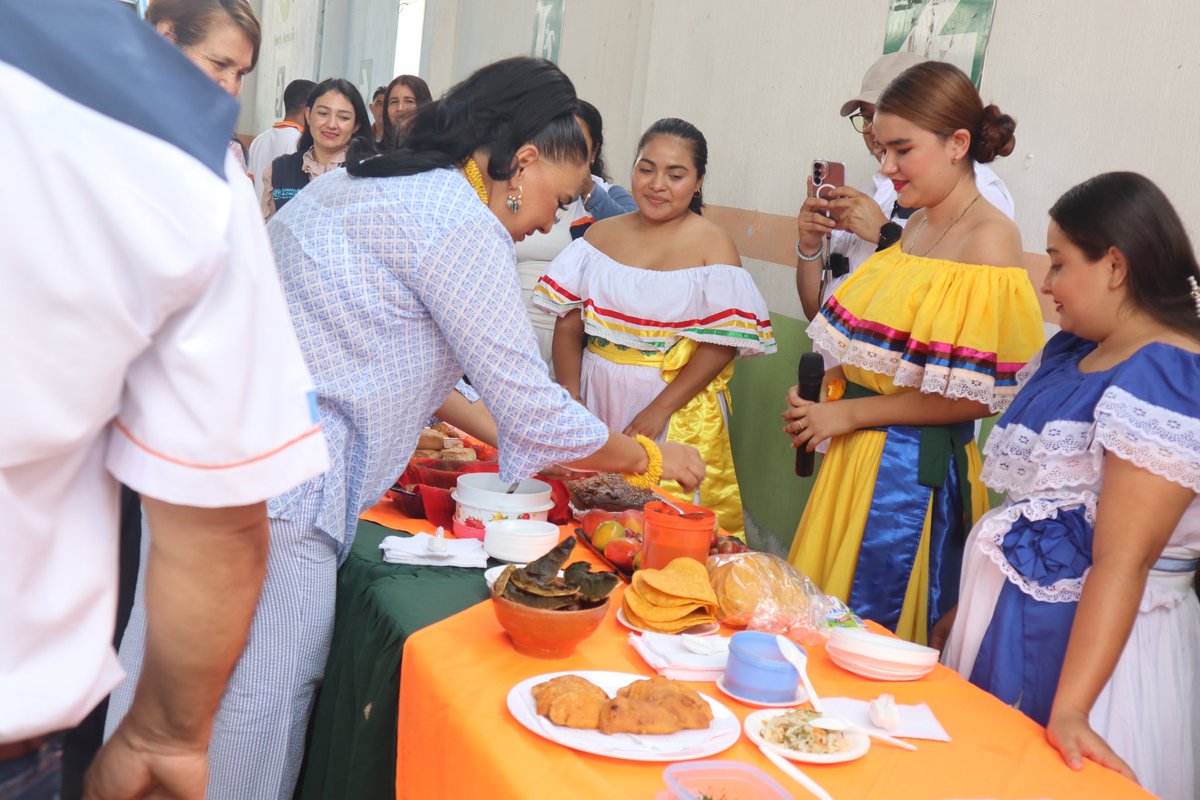 ✨Jutiapa, un departamento solidario💙🤝  
1er #FestivalCiudadesSolidarias, con la participación de #6Gobiernos municipales comprometidos con la convivencia pacífica🎭🍲Un espacio de cultura, recreación y gastronomia  que fortalece la integración comunitaria🙌 #CiudadesSolidarias